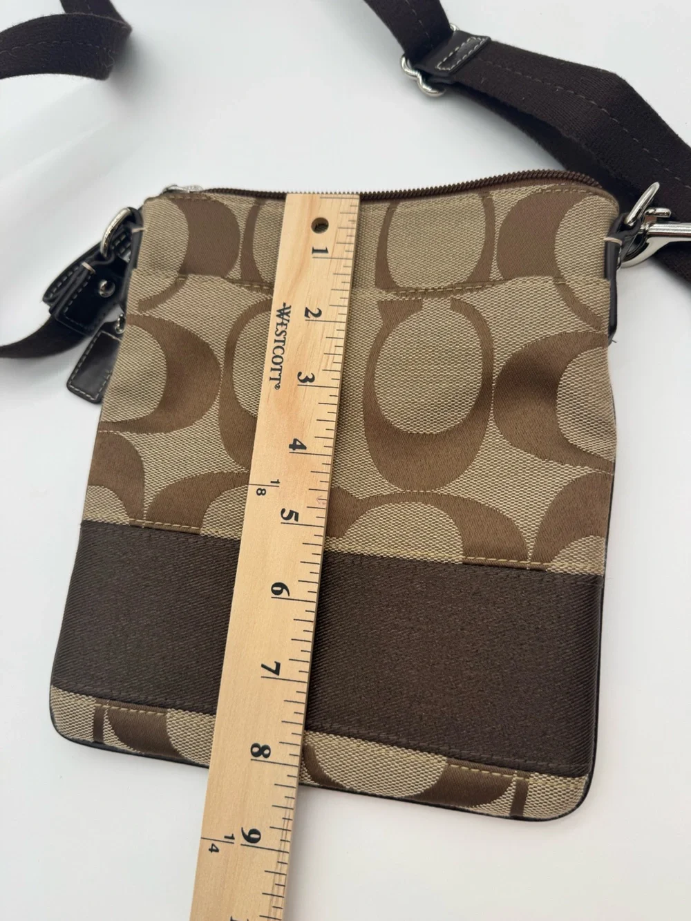 Coach Signature Canvas Crossbody Bag in Brown new